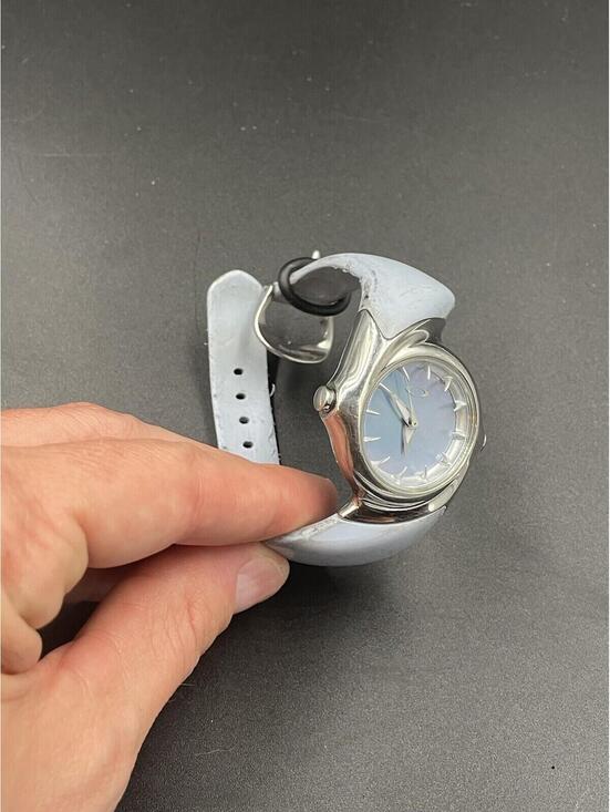 Oakley Crush 2.5 Polished Mother of Pearl Powder Blue Watch main image 6